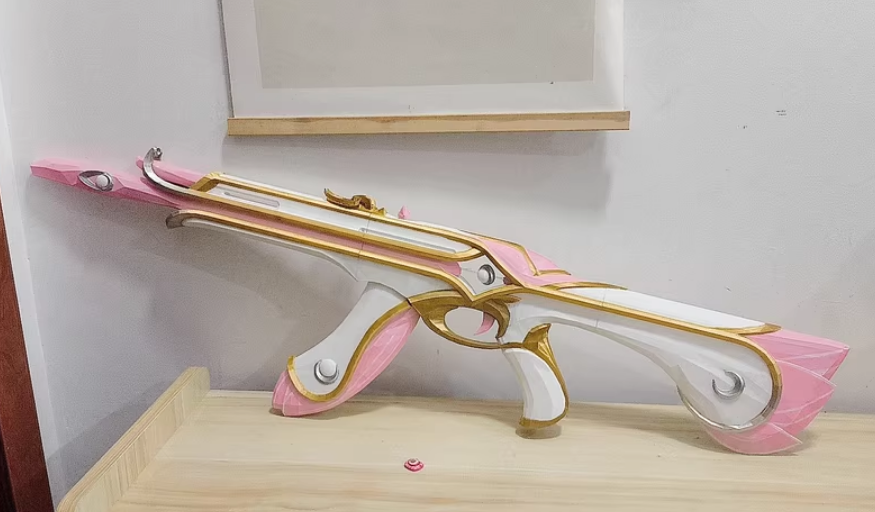 EVORI DREAMWINGS Valorant Vandal l Valorant Skins IRL l Valorant Cat Vandal Prop l