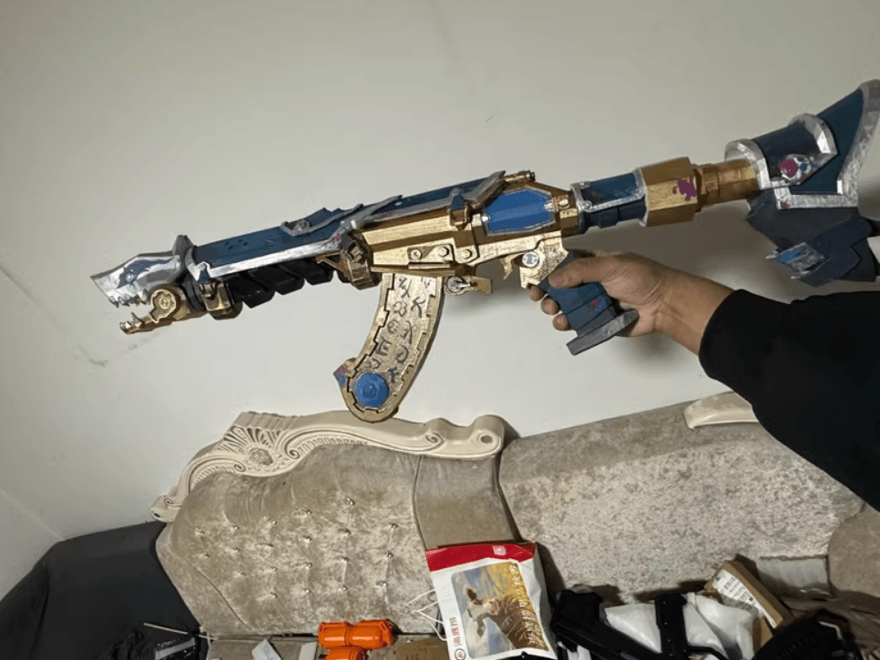 Arcane Vandal Valorant Prop IRL l High-Quality Cosplay & Collectible - The Night Market