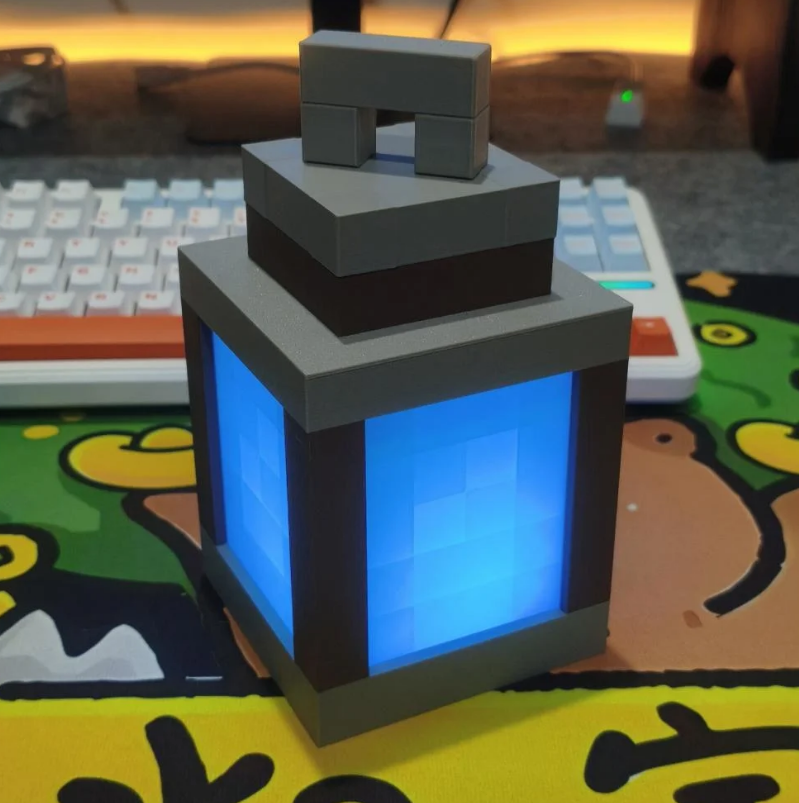 Minecraft Mini Lantern Light – Pixel Torch Lamp for Gamers, Desk Decor & Collectors