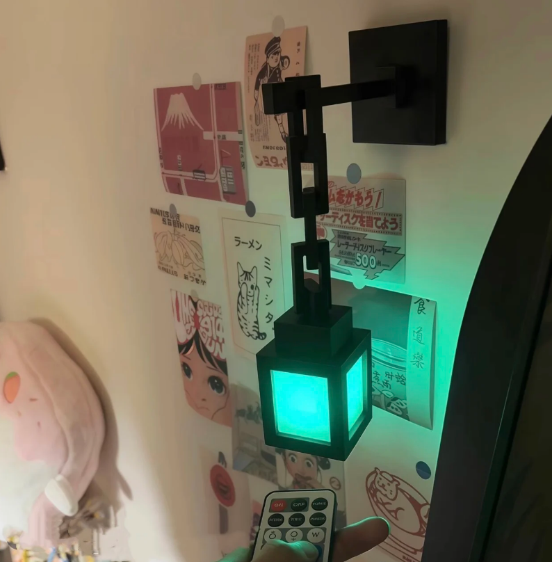 Minecraft Mini Lantern Light – Pixel Torch Lamp for Gamers, Desk Decor & Collectors