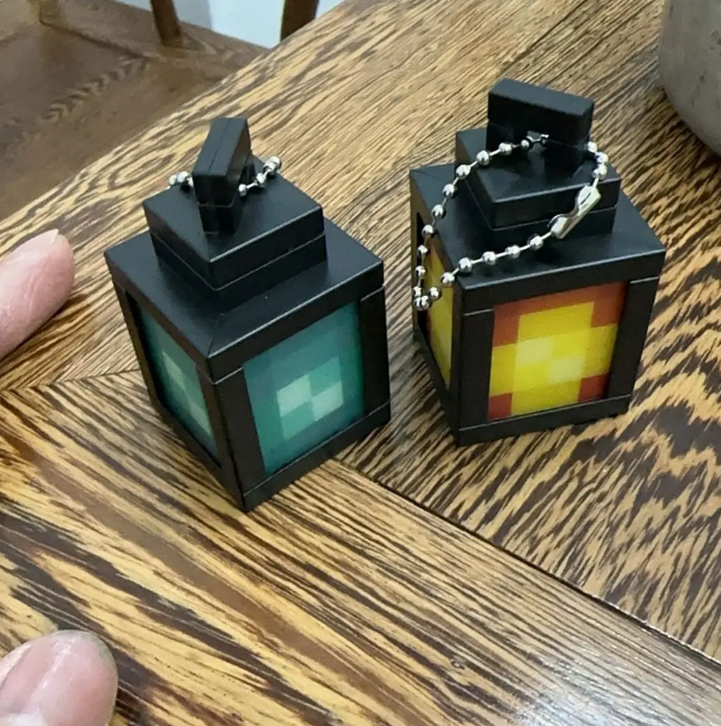 Minecraft Mini Lantern Light – Pixel Torch Lamp for Gamers, Desk Decor & Collectors