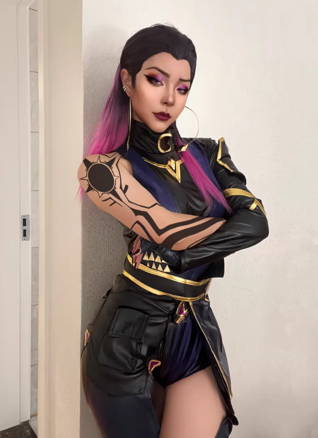 Valorant Reyna Cosplay Costume – Full Outfit Set for Anime, Gaming Conventions & Halloween