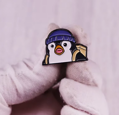 Valorant Penguin Spray Pin – Collectible Enamel Badge for Fans, Cosplay & Display